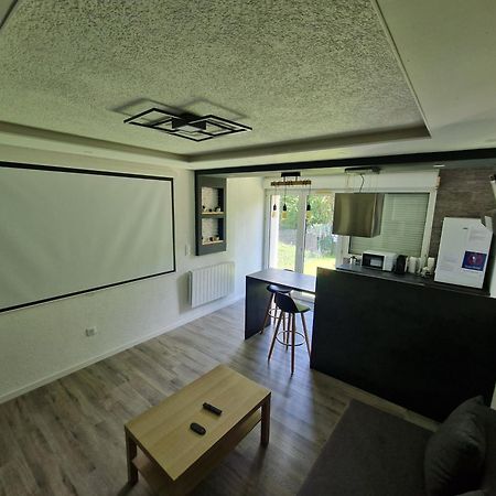 Logement Atypique & Parking Gratuit Gex Eksteriør bilde